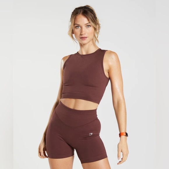 Gymshark Tops - NWOT 🏋️‍♀️ SWEAT SEAMLESS MIDI TANK in Baked Maroon by GYMSHARK